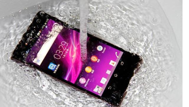 安卓手机掉水里怎么办华为手机掉水里怎么办